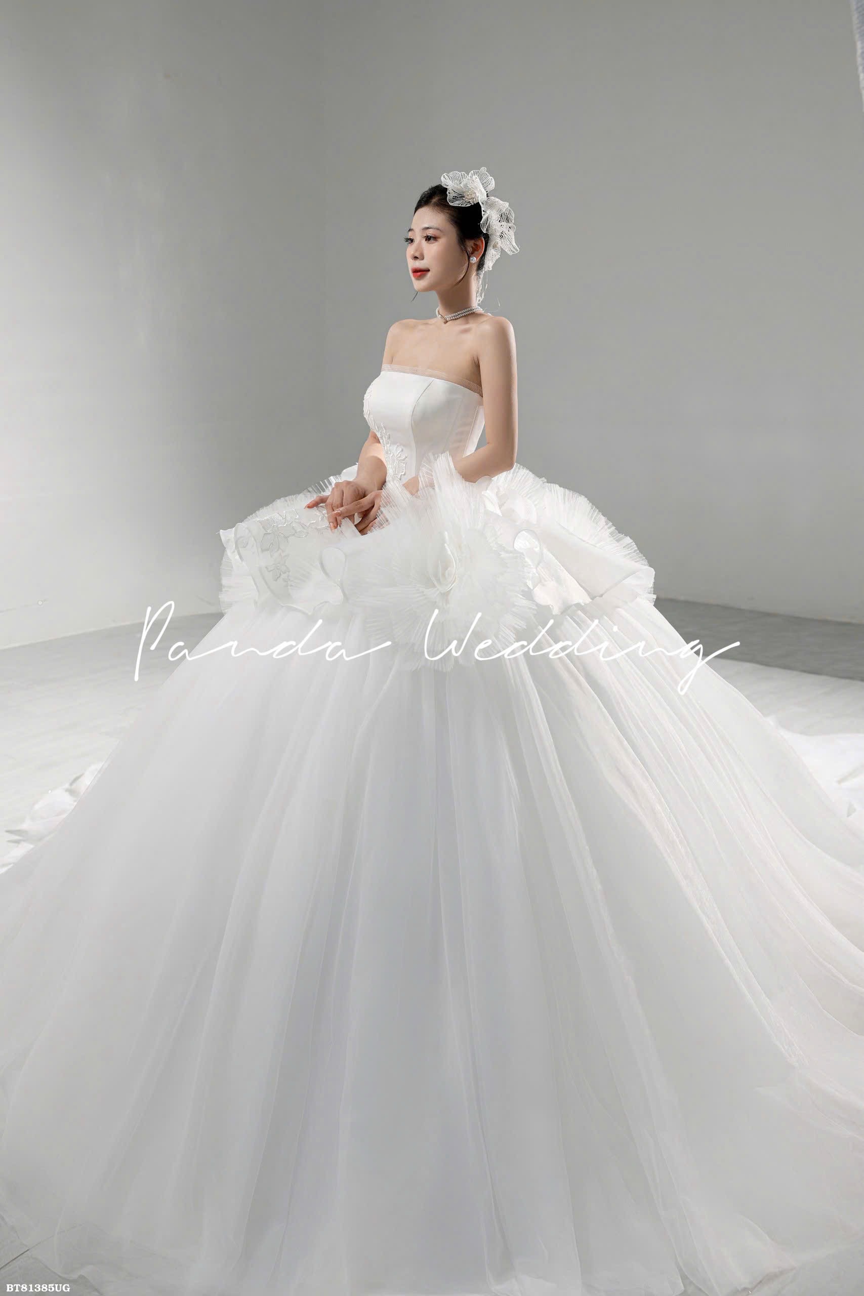 Váy cưới tiểu thư sang trọng tựa như nàng thiên nga ngọt ngào